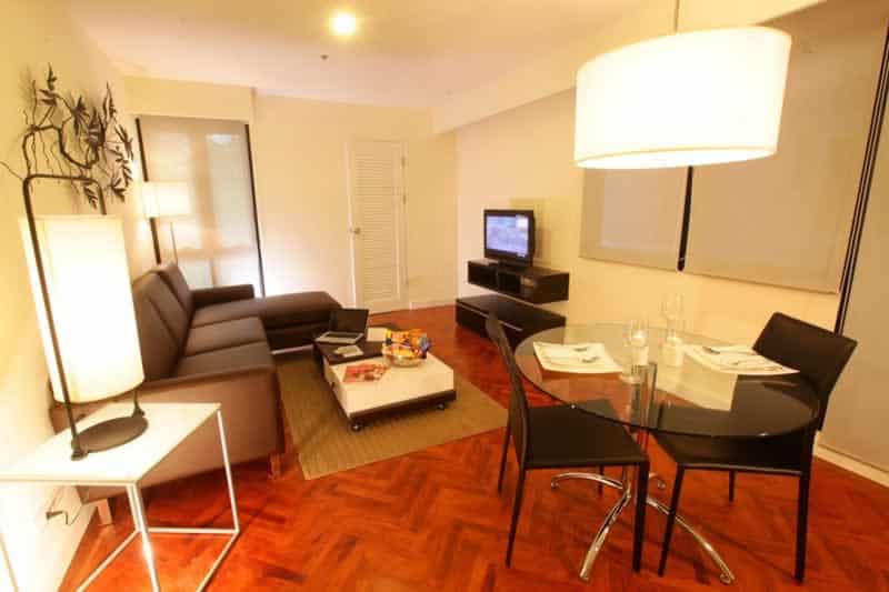 Bangkok Hotels - Phachara Suites Suite Executive Salone