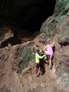 Arrampicata all'interno di Koh Phee