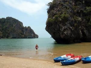 Spiaggia dell'isola di Talabeng
