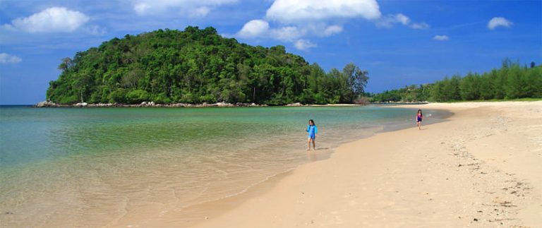 Spiaggia di Layan Beach