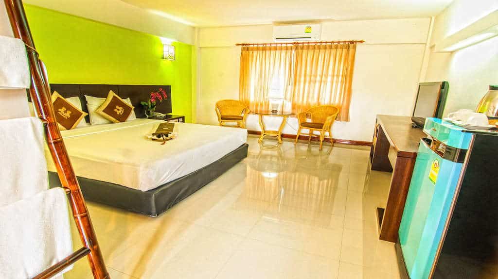 Nak Nakara - Stanza Deluxe