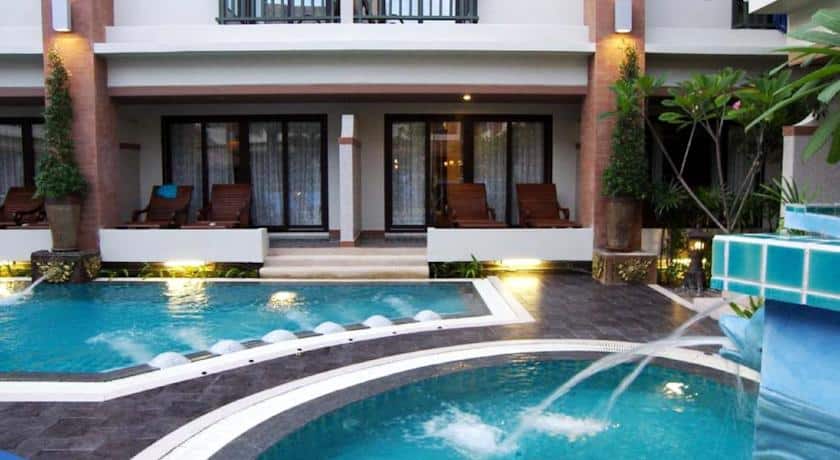 Phi Phi Hotel - Piscina